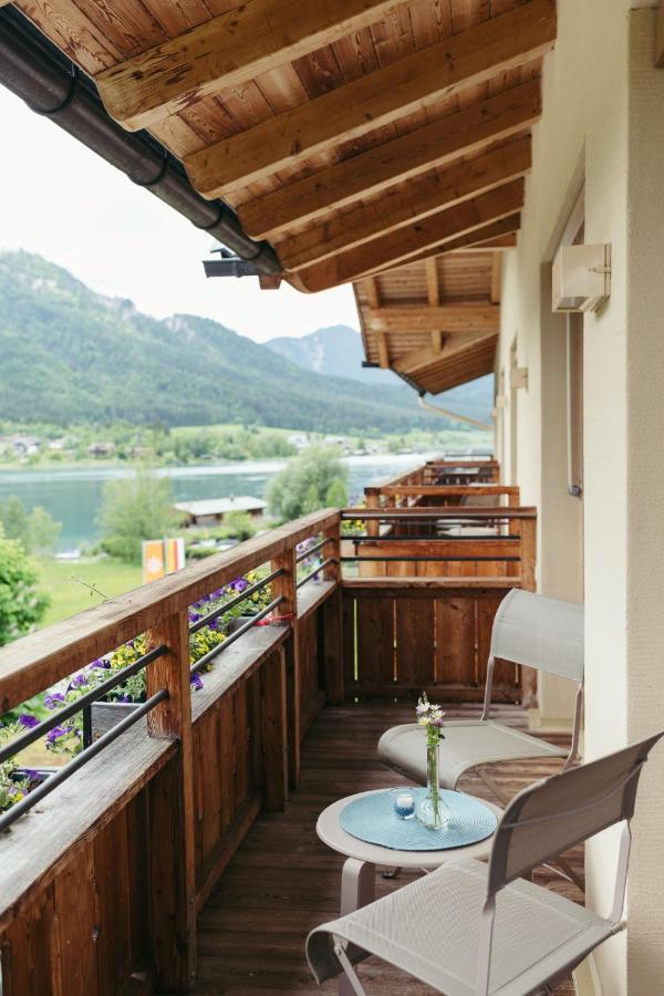 Strandhotel Am Weissensee Exterior photo
