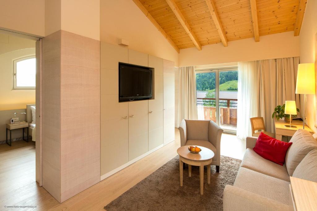 Strandhotel Am Weissensee Room photo